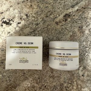 Biologique Recherche facial cream